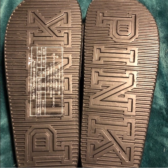 BNWT Pink Victoria’sSecret Hibiscus/PINKDog Slides - Picture 2 of 8